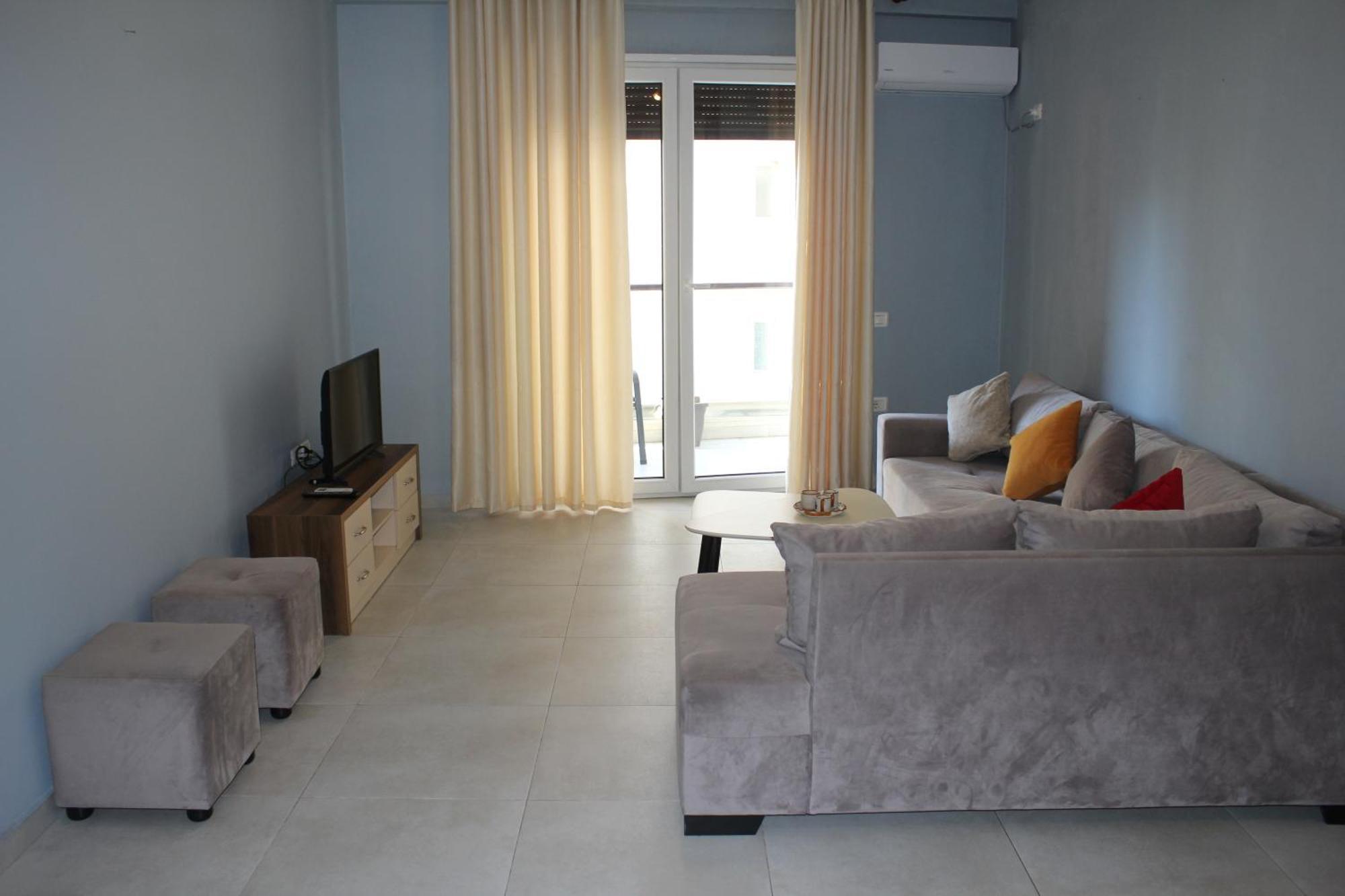 Osmenaj * Vlorë
